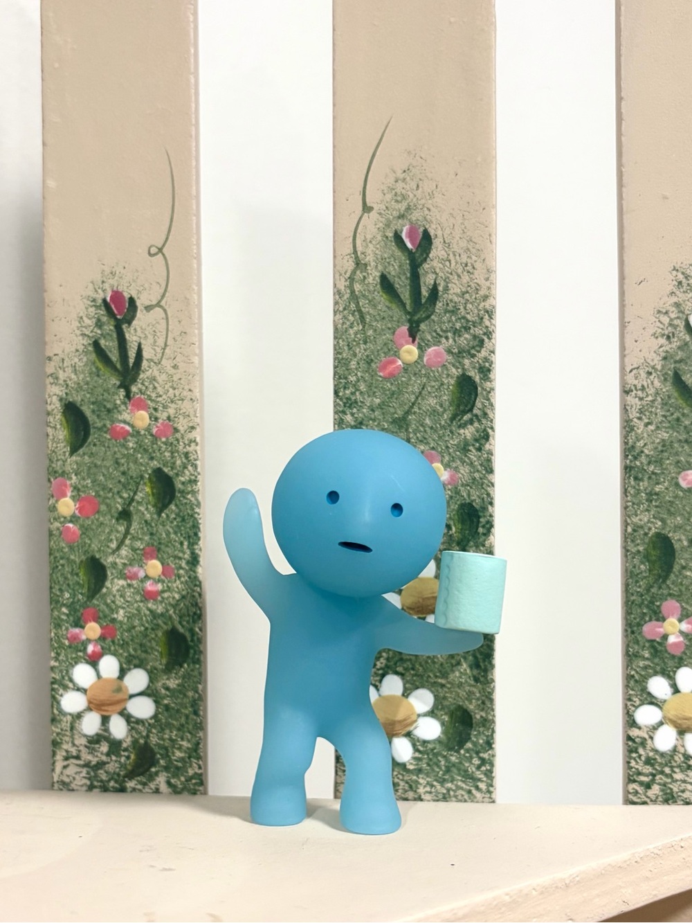 Authentic Smiski Toilet Series - Helping Out (Toilet Helper)